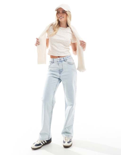 Miss Selfridge Petite - Jeans dritti lavaggio candeggiato color ghiaccio con tasche a forma di cuore