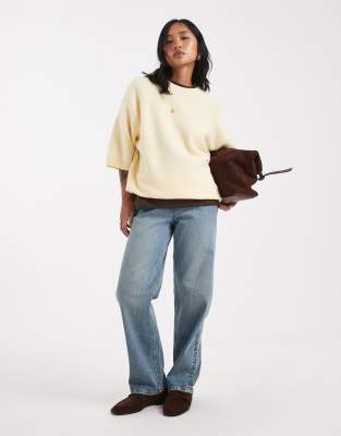 Miss Selfridge Petite - Jeans in Dirty-Waschung mit geradem Schnitt-Blau
