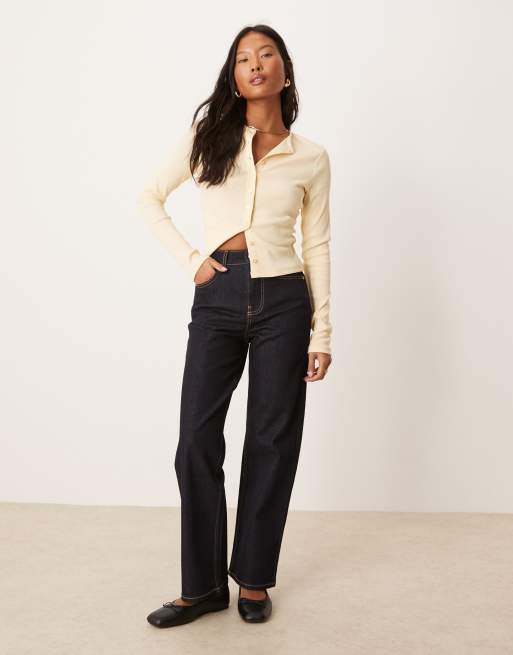 Miss Selfridge Petite - Jeans met rechte pijpen en zakken met festonsteek in indigo