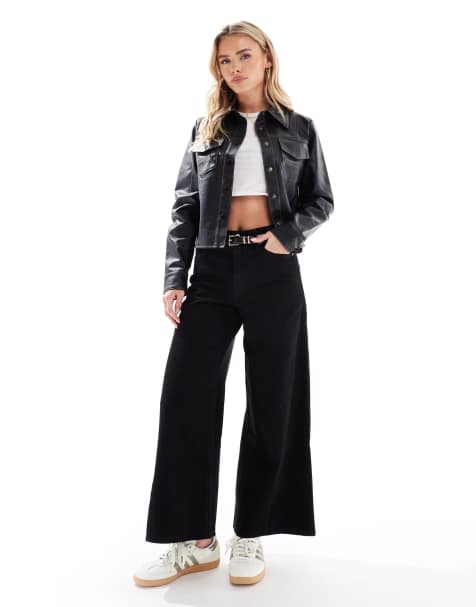 Miss Selfridge Petite - Jeans met wijde pijpen in effen zwart - view 1