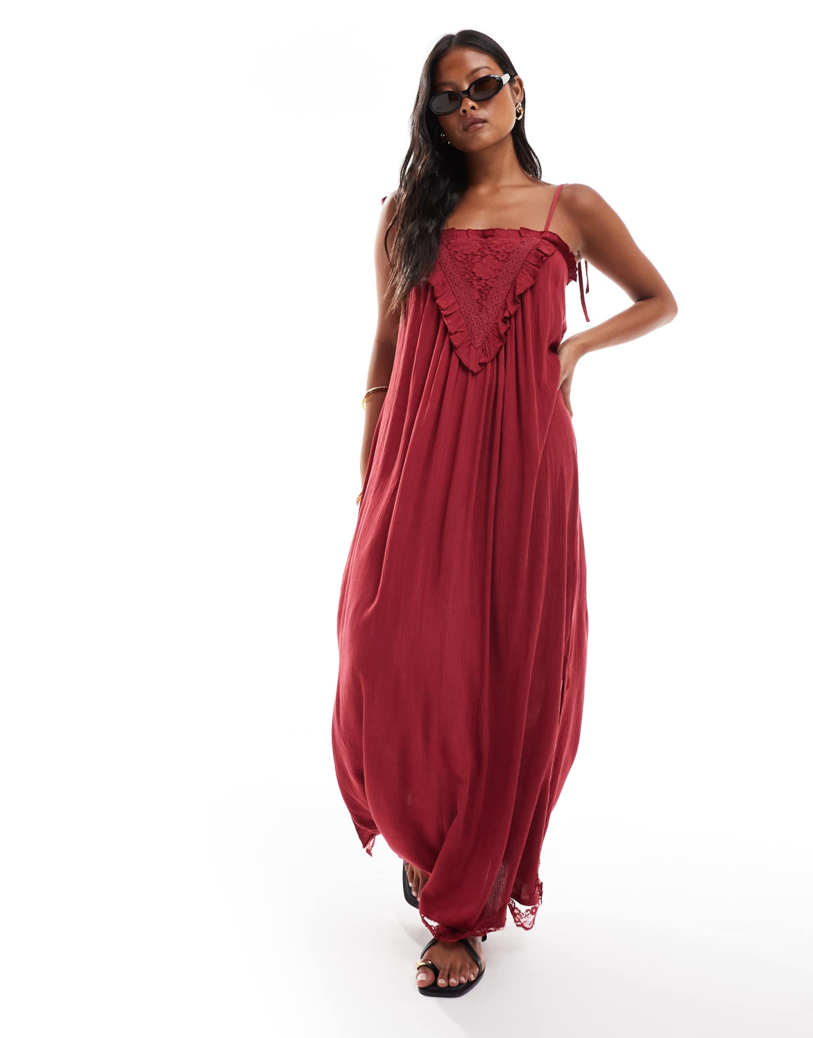 Красное макси-платье-комбинация Miss Selfridge с миниатюрными кружевными вставками