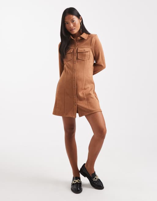 Miss Selfridge Petite – Langärmliges Kleid aus Wildlederimitat in Hellbraun, 3 von 4