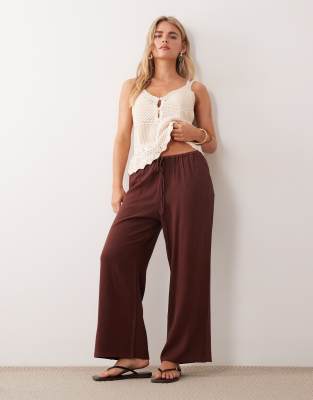 Miss Selfridge Petite linen look pull-on pants in chocolate
