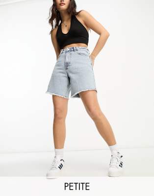 petite long line denim short in acid wash-Blue