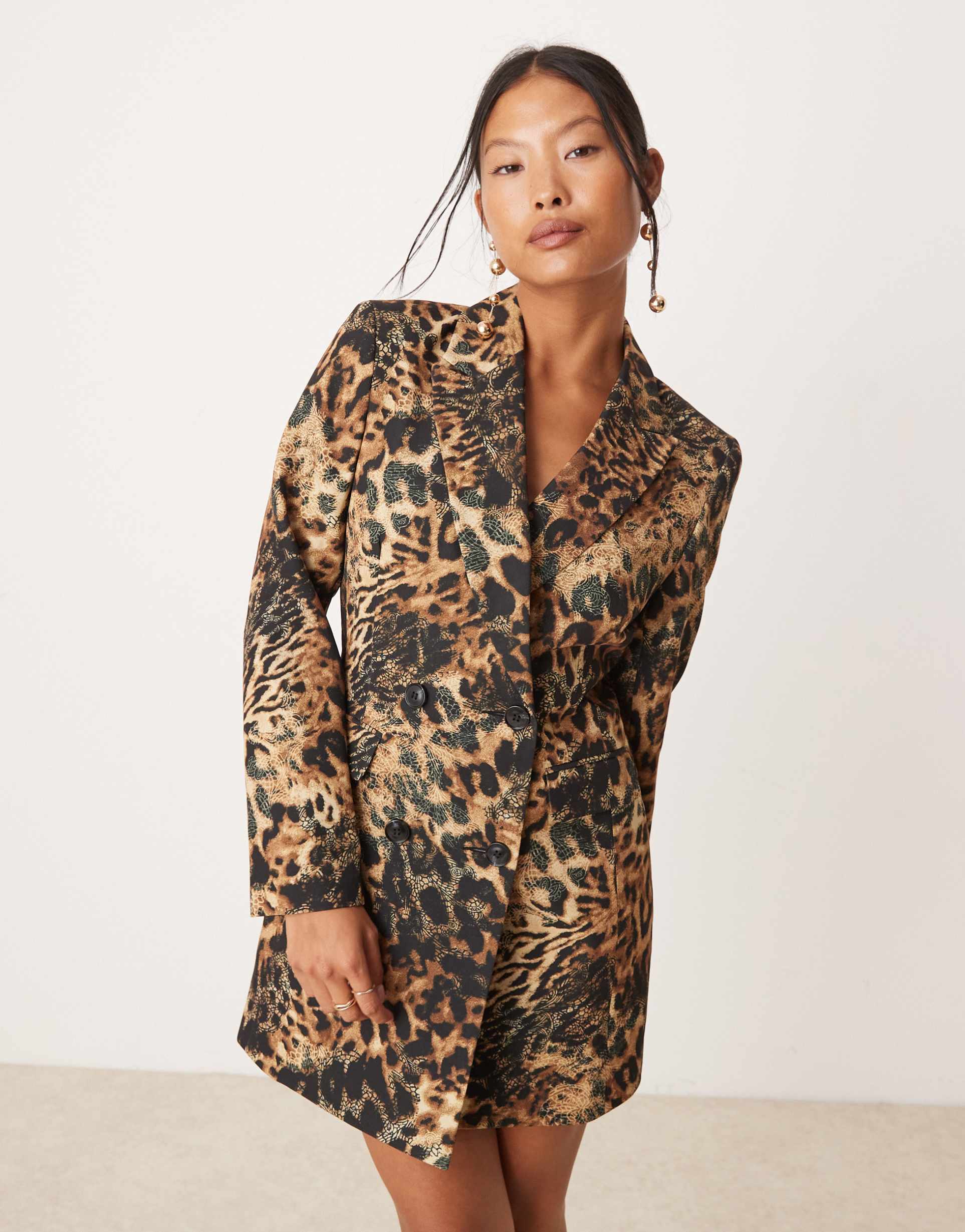 miss selfridge petite longline blazer dress in animal print