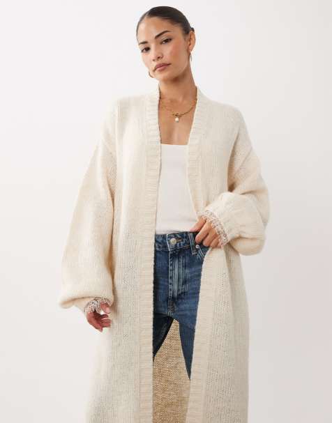 Miss Selfridge Petite maxi-kofta med spetsdetalj i oatmeal - view 1