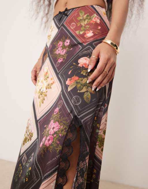 Miss Selfridge Petite maxi skirt in patchwork postcard print