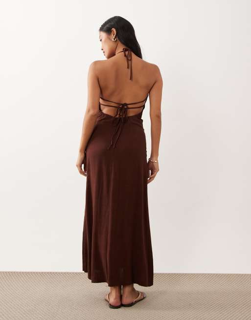 Miss Selfridge Petite – Maxikleid mit Leinenoptik in Schokobraun mit Neckholder, 3 von 4
