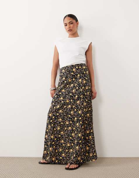 Miss Selfridge Petite – Maxirock aus gesponnenem Material in Braun mit Blumenmuster und asymmetrischem Schnitt - view 1
