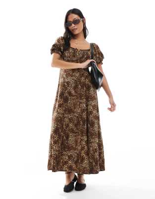 Miss Selfridge Petite – Midaxikleid aus gesponnenem Stoff mit Tierfellmuster - view 1