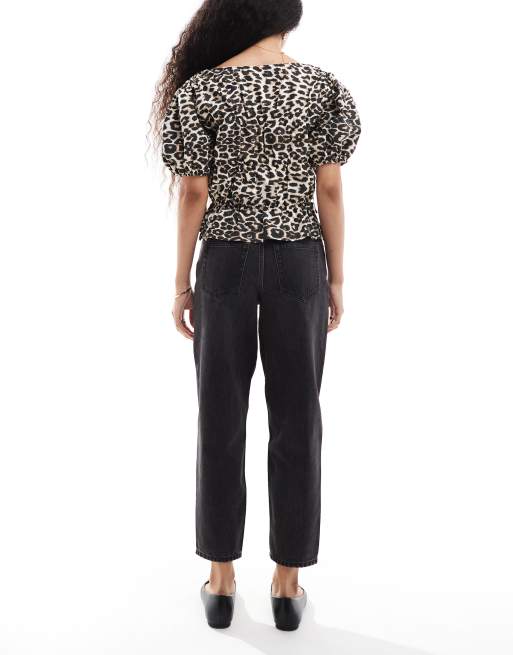 Miss Selfridge Petite – Mom-Jeans in schwarzer Waschung mit hohem Bund, 2 von 5