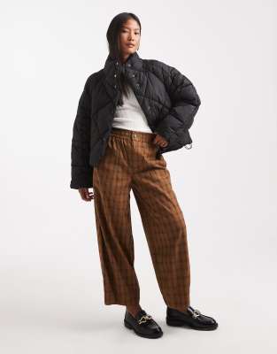 Miss Selfridge Petite Oversized Quilted Funnel Neck Cropped Puffer Jacket In Black