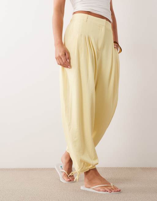 Miss Selfridge Petite - Pantalon habillé bouffant - Babeurre, 2 de 5