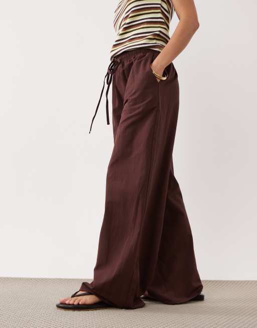 Miss Selfridge Petite - Pantalon large en lin mélangé - Chocolat, 4 de 5