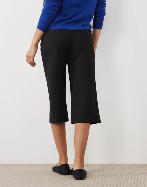 Miss Selfridge Petite pantaloni capri sartoriali svasati neri, 5 di 5