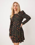 [Miss Selfridge Petite] Miss Selfridge Petite ribbon detail tea dress in black floral print 10 MULTI