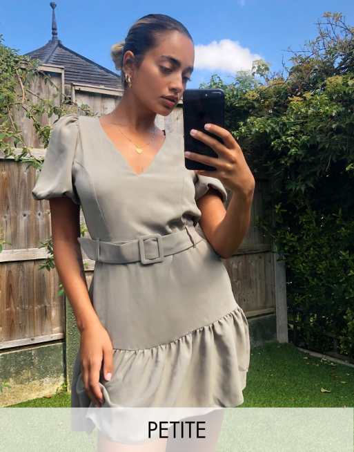 Miss Selfridge Petite - Robe courte effet étagé - Kaki