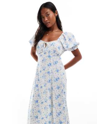 Miss Selfridge Petite - Robe longue à petites fleurs bleues