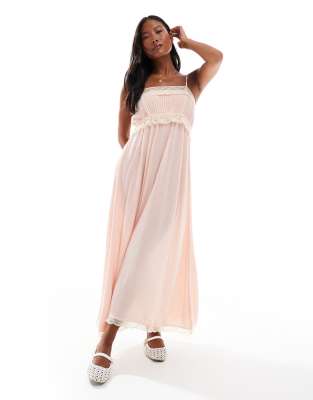 Miss Selfridge Petite - Robe longue avec bretelles fines et empiècement en dentelle - Rose