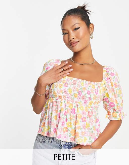 Miss Selfridge Petite – Różowa bluzka w drobny kwiatowy wzór z bufkami 