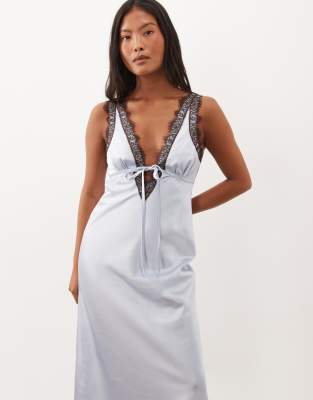 V Neck 1