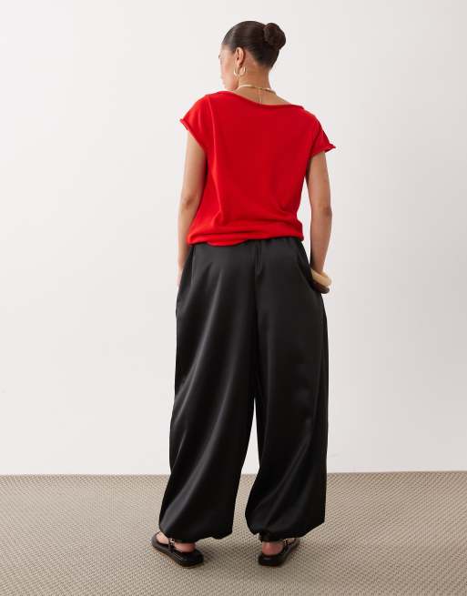 Miss Selfridge Petite satin balloon pants in black, 5 of 5