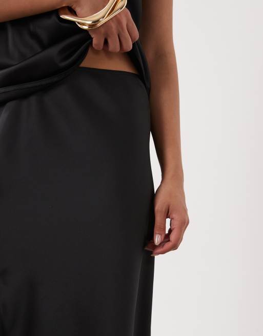 Miss Selfridge Petite satin maxi skirt co-ord in black, 4 of 5