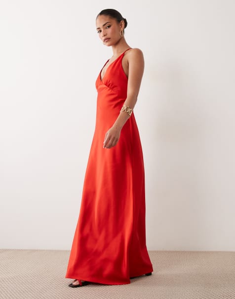 Miss Selfridge Petite Satin-Maxikleid mit Bindeband am Rücken in Rot - view 1