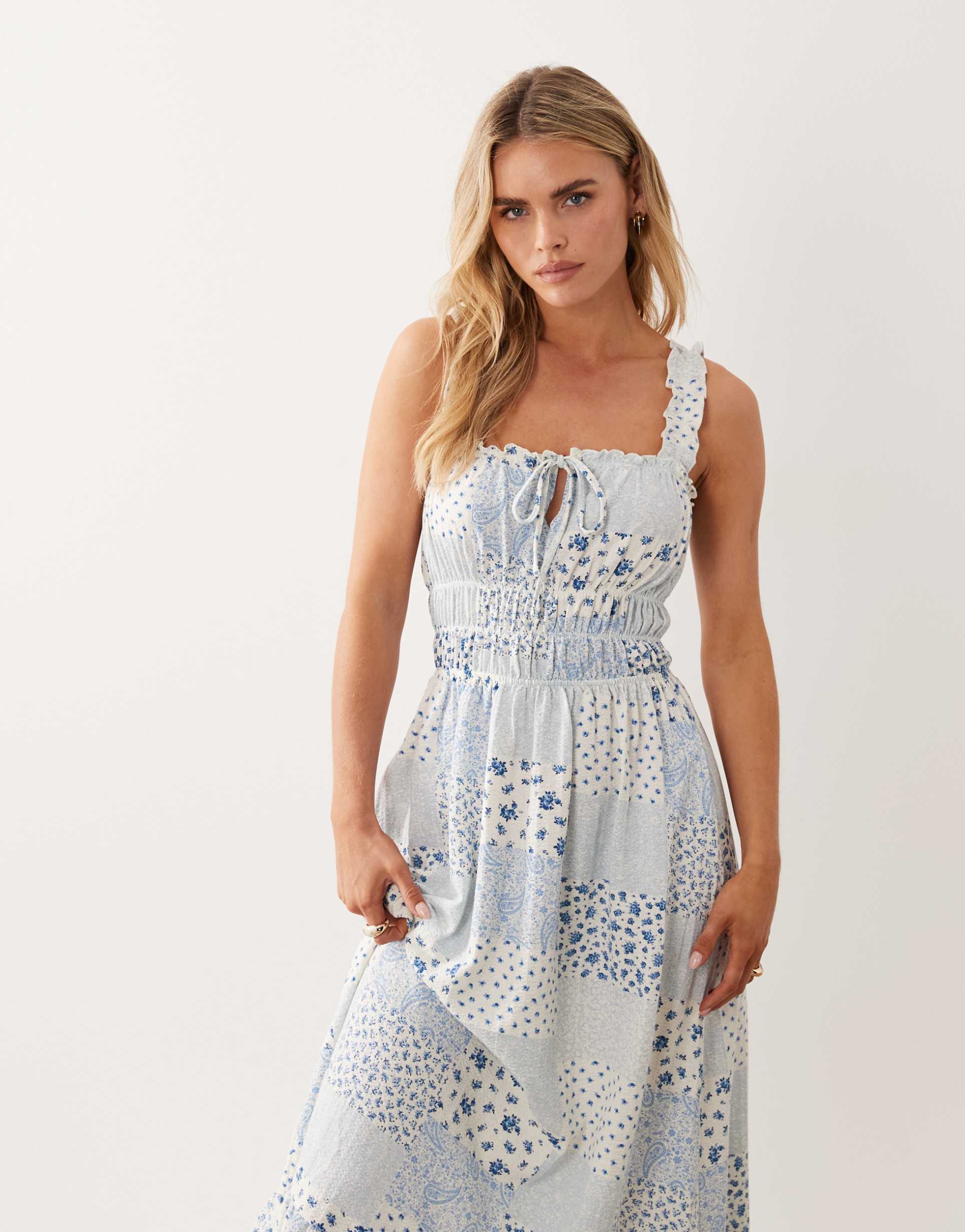 miss selfridge petite seersucker shirred detail maxi dress in scarf print