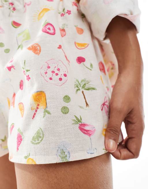 Miss Selfridge Petite shorts in fruit print, 3 of 5