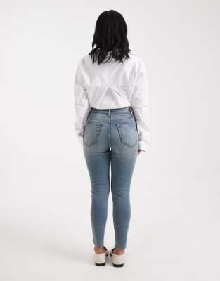 Miss Selfridge Petite Skinny Jean In Blue