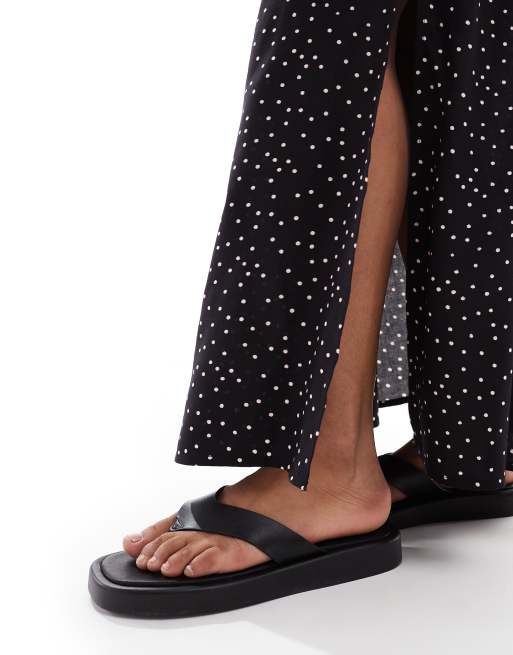 Miss Selfridge Petite - Slip-maxikjole med slids og polkaprikker, 3 af 5