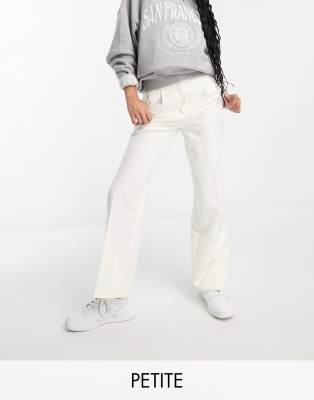 slouchy straight leg dad pant in ivory-White