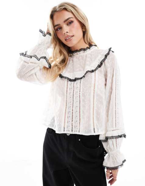 Miss Selfridge Petite - Sort heritage-bluse i broderet chiffon med sorte kantstriber - view 1