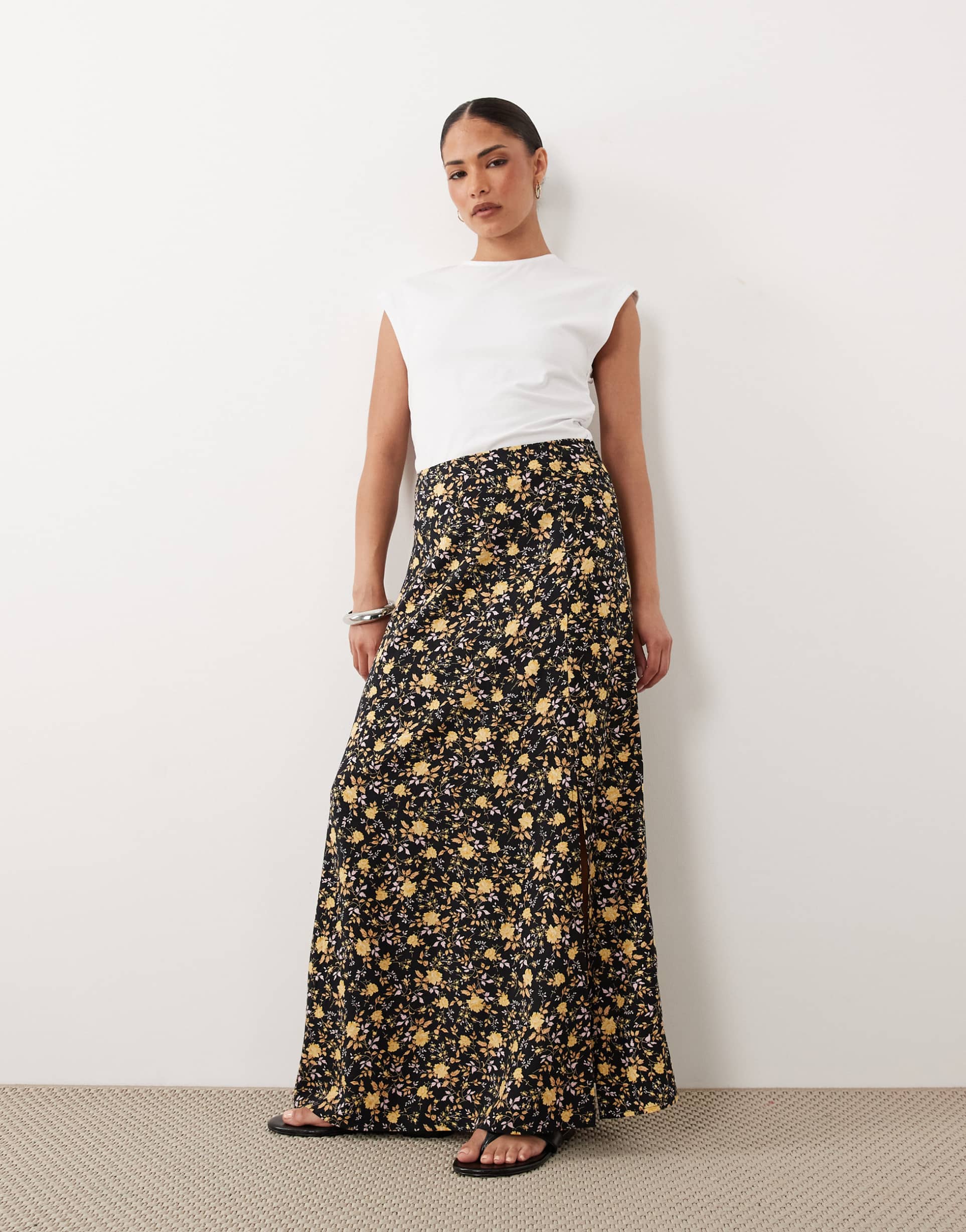 miss selfridge petite spun bias maxi skirt in brown floral