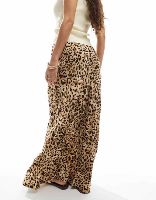 Miss Selfridge Petite - Spundet maxinederdel med dyreprint, 4 af 5