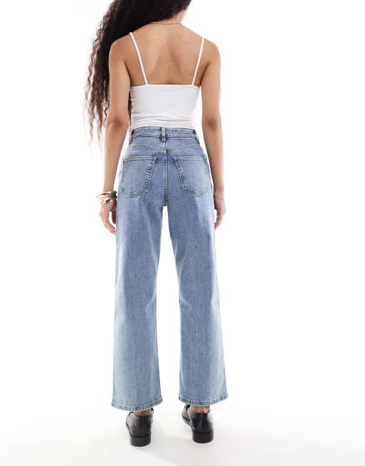 Miss Selfridge Petite straight leg jean in mid wash 