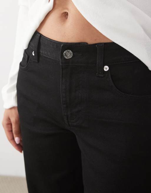 Miss Selfridge petite straight leg jeans in black, 4 of 5