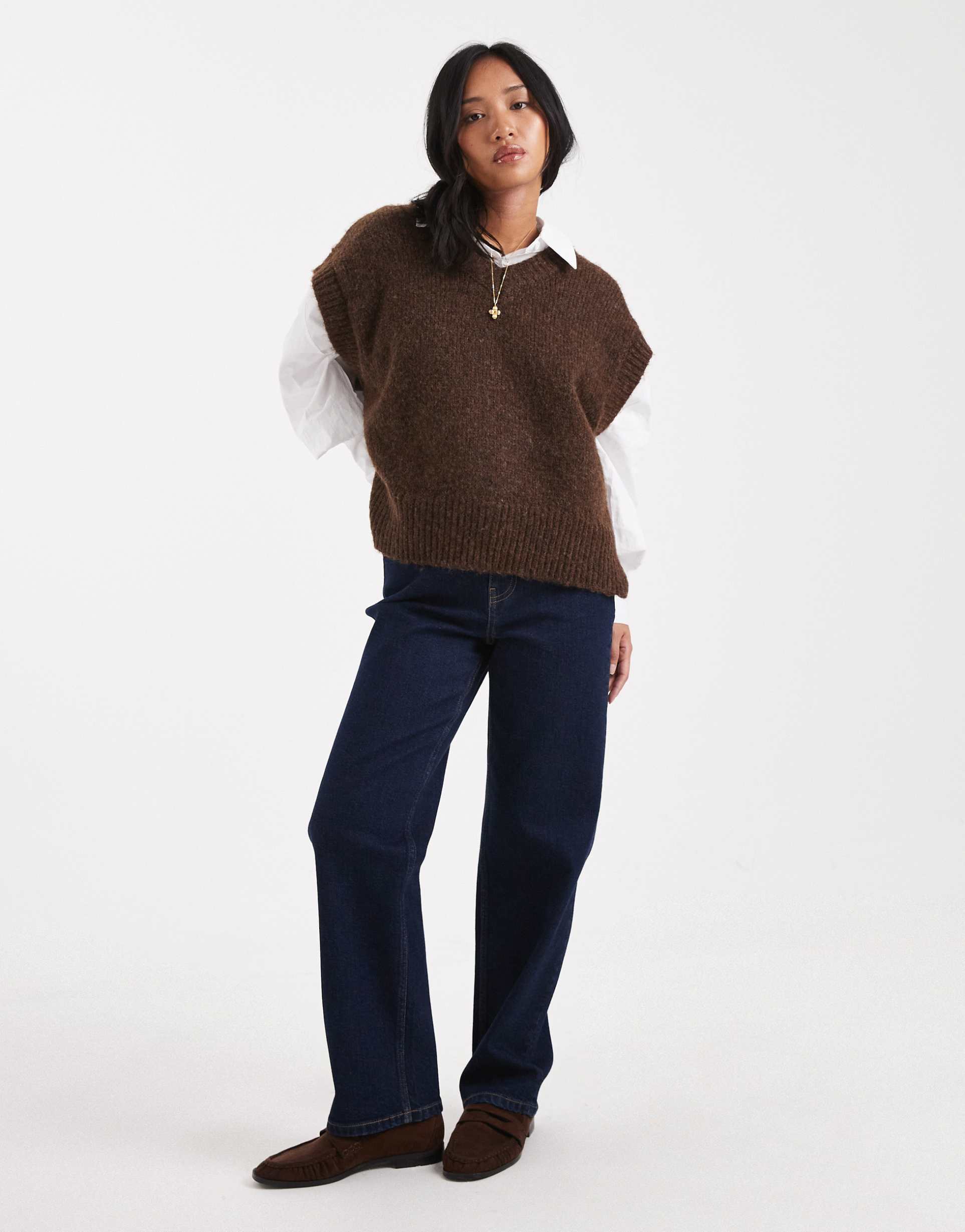 miss selfridge petite straight leg jeans in indigo wash