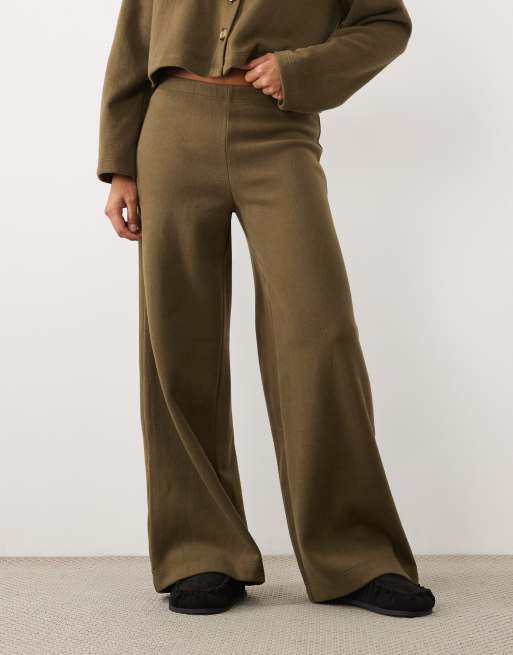 Miss Selfridge Petite super soft pant co-ord in olive, 2 of 5
