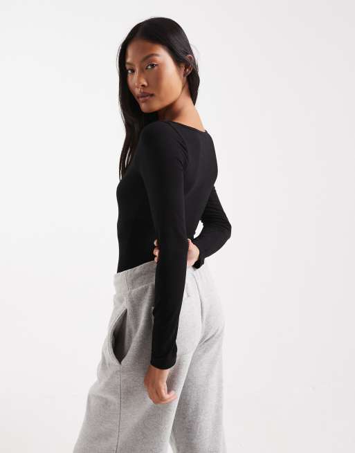 Miss Selfridge Petite – Svart, vid body med djup ringning, 4 av 4