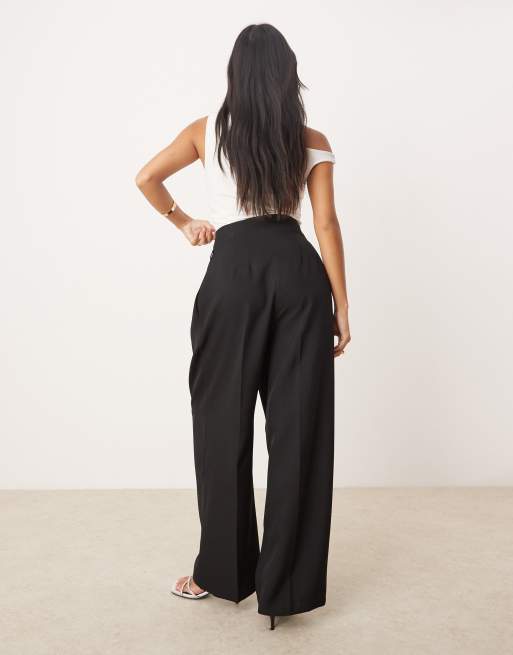 Miss Selfridge Petite tailored barrel leg pants in black, 4 of 5