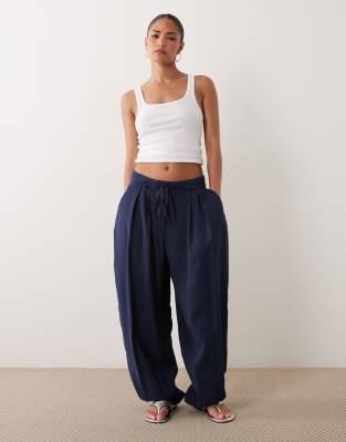Miss Selfridge Petite Tailored Fluid Balloon Trouser In Navy