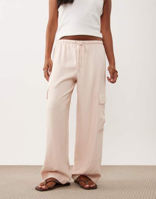 Miss Selfridge Petite tailored fluid cargo trouser in pale pink, 4 of 5