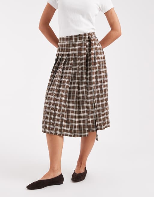 Miss Selfridge Petite tailored pleated midi skirt in check, 3 of 5