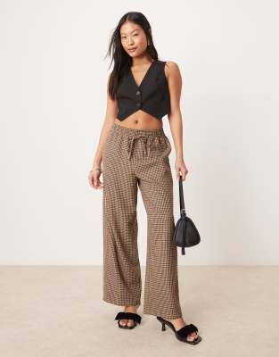 tailored pull on pants in brown check