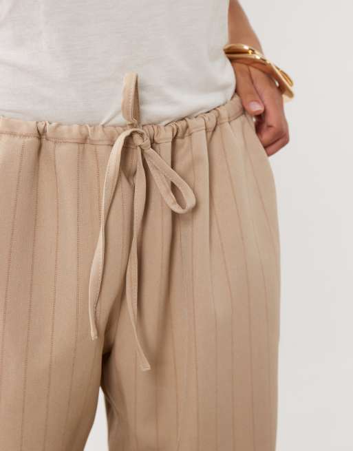 Miss Selfridge Petite tailored pull on pants in neutral pinstripes, 4 of 5