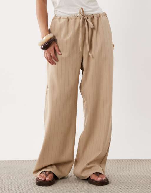 Miss Selfridge Petite tailored pull on trouser in neutral pinstripe, 2 of 5