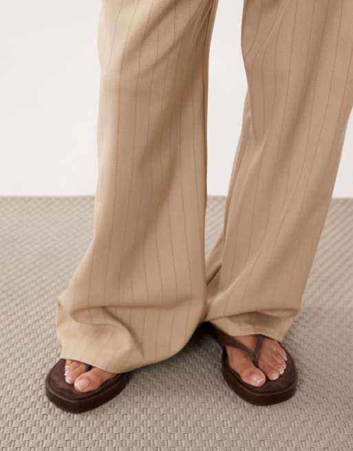 Miss Selfridge Petite tailored pull on trouser in neutral pinstripe, 3 of 5