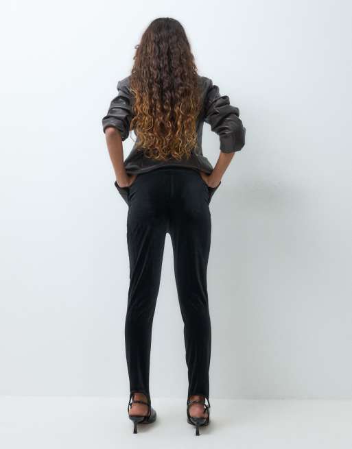 Miss Selfridge Petite tailored velvet ski pant in black, 2 of 5